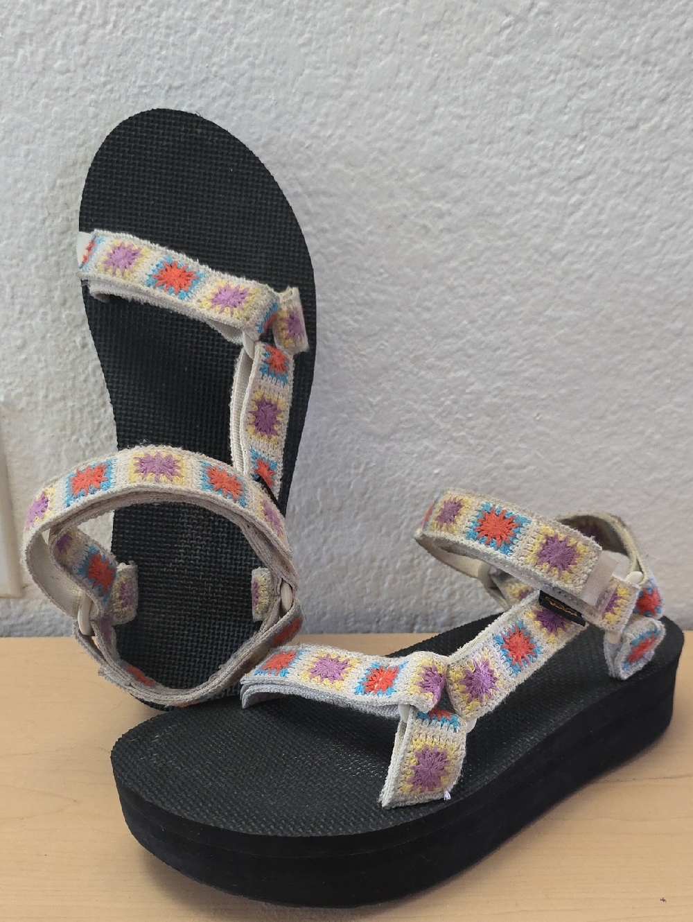 Teva Women's Crochet Flatform Universal Platform Adjustable Sandals Sz 9